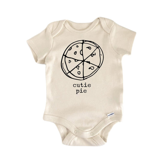 CUTIE PIE PIZZA ONESIE! OMG. Yes.